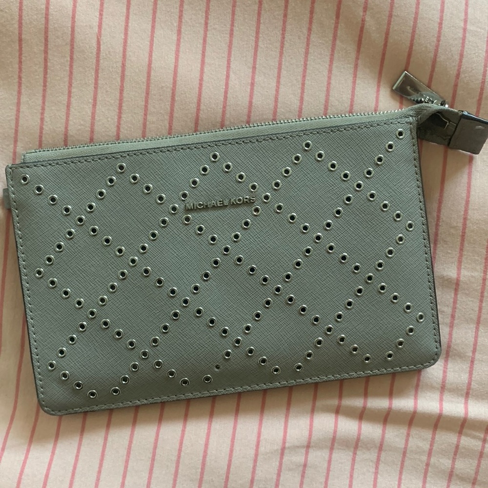 Michael Kors wallet/clutch